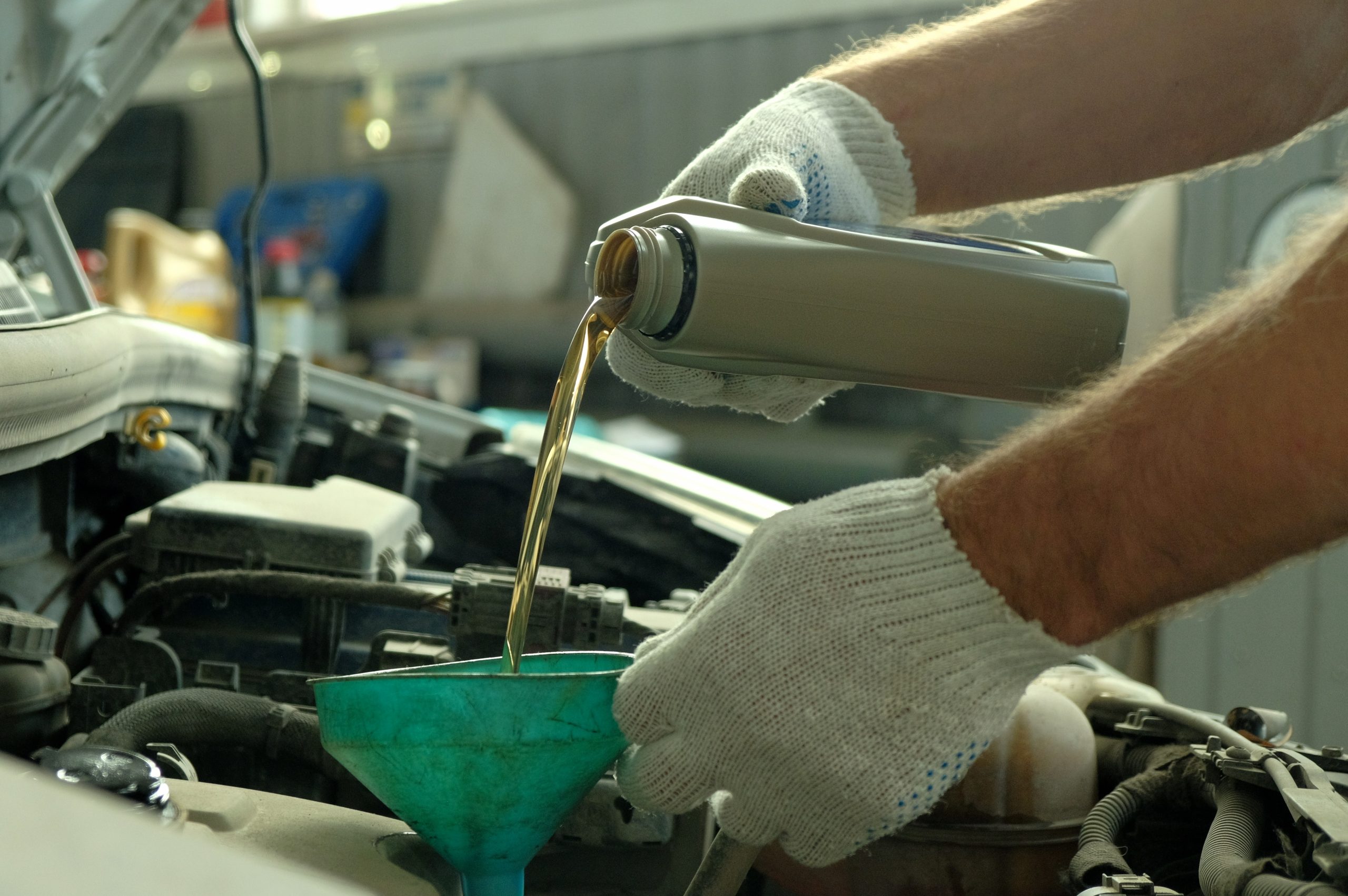 Maintenance of a passenger car in a service centre.